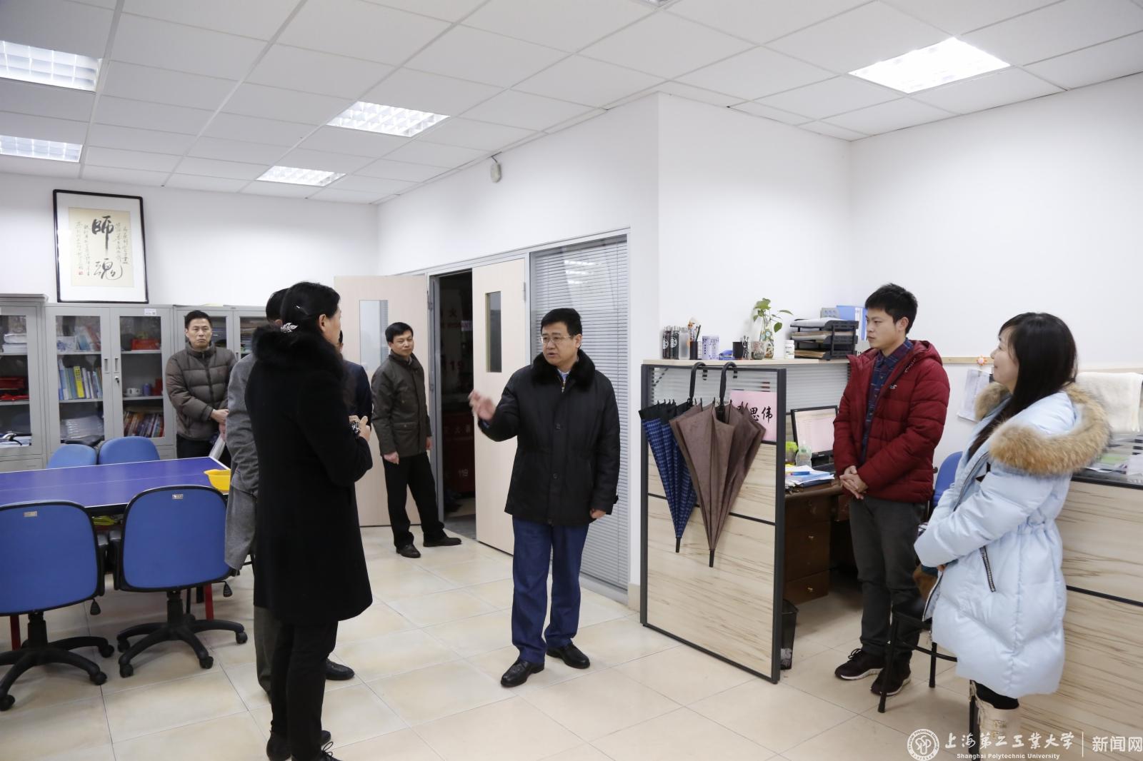 学生能按时到课堂，认真听课，教学秩序井然有序