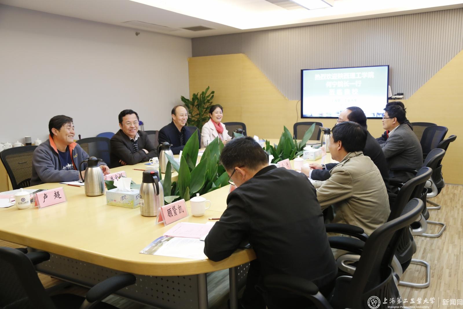 他说，二工大在应用型人才培养领域积累的经验，特别是新形势下在师生创新创业教育方面的工作机制和工作成果非常值得他们借鉴，希望进一步密切交流，携手发展。