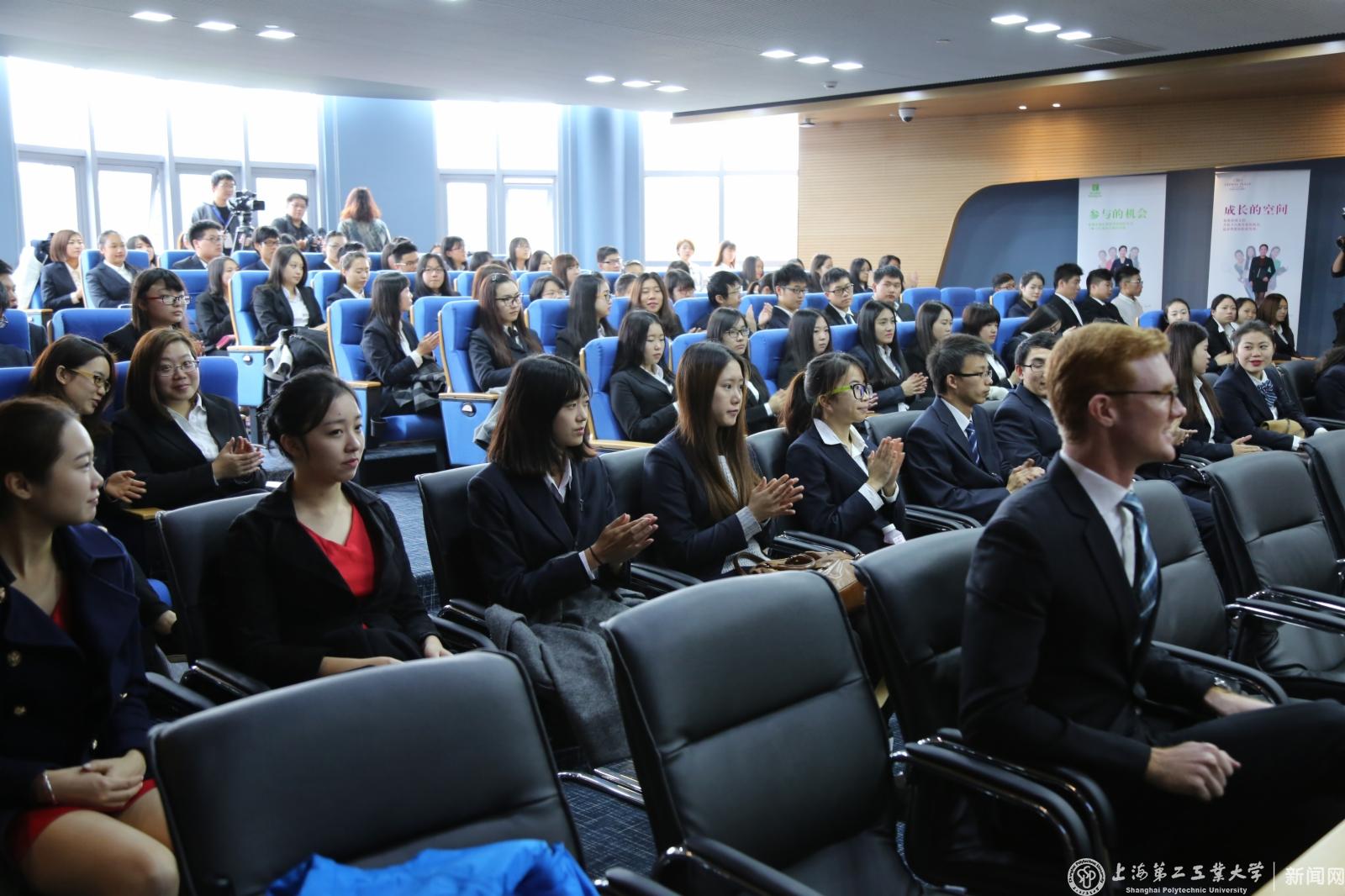 我校自2014年11月建立“洲际英才培养学院”以来，经过双方共同努力，已经在招生面试、课程设置、师资队伍建设、学生实习乃至就业等人才培养的全过程展开了深层次的合作与交流，取得了双方满意的进展。