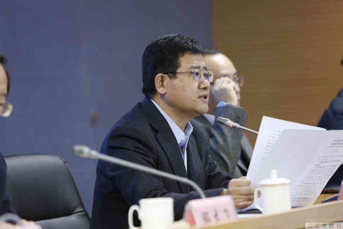 宋书记指出，2016年学校党委要重点做好六方面工作：一是以“两学一做”学习教育为龙头任务，全面加强思想作风建设；二是抓好意识形态工作，把牢意识形态工作的领导权；三是切实落实基层党建责任制，重中之重是落实二级单位党组织的党建责任；四是加强党风廉政建设，分解责任，传导压力，落实反腐倡廉的各项任务；五是落实好今年的各项改革发展任务，确保“十三五”开局顺利；六是做好新一轮聘期干部调整和教职工岗位聘任工作。