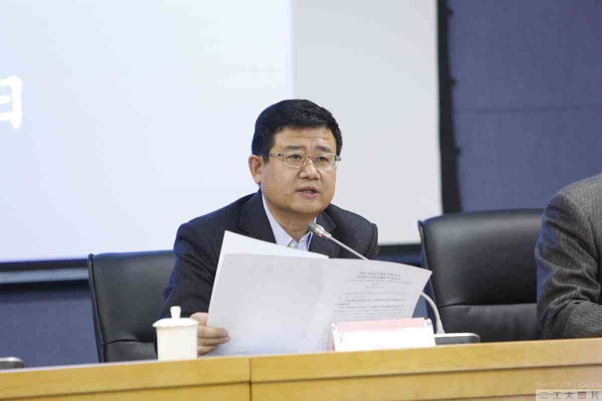 宋书记指出，今年是“十三五”规划的第一年，学校党委工作的总体思路是：全面贯彻党的十八大以来历次会议和习近平总书记系列重要讲话精神及市委、市教卫工作党委、市教委的一系列决策部署，主动适应经济发展新常态和上海加快建设科创中心的要求，