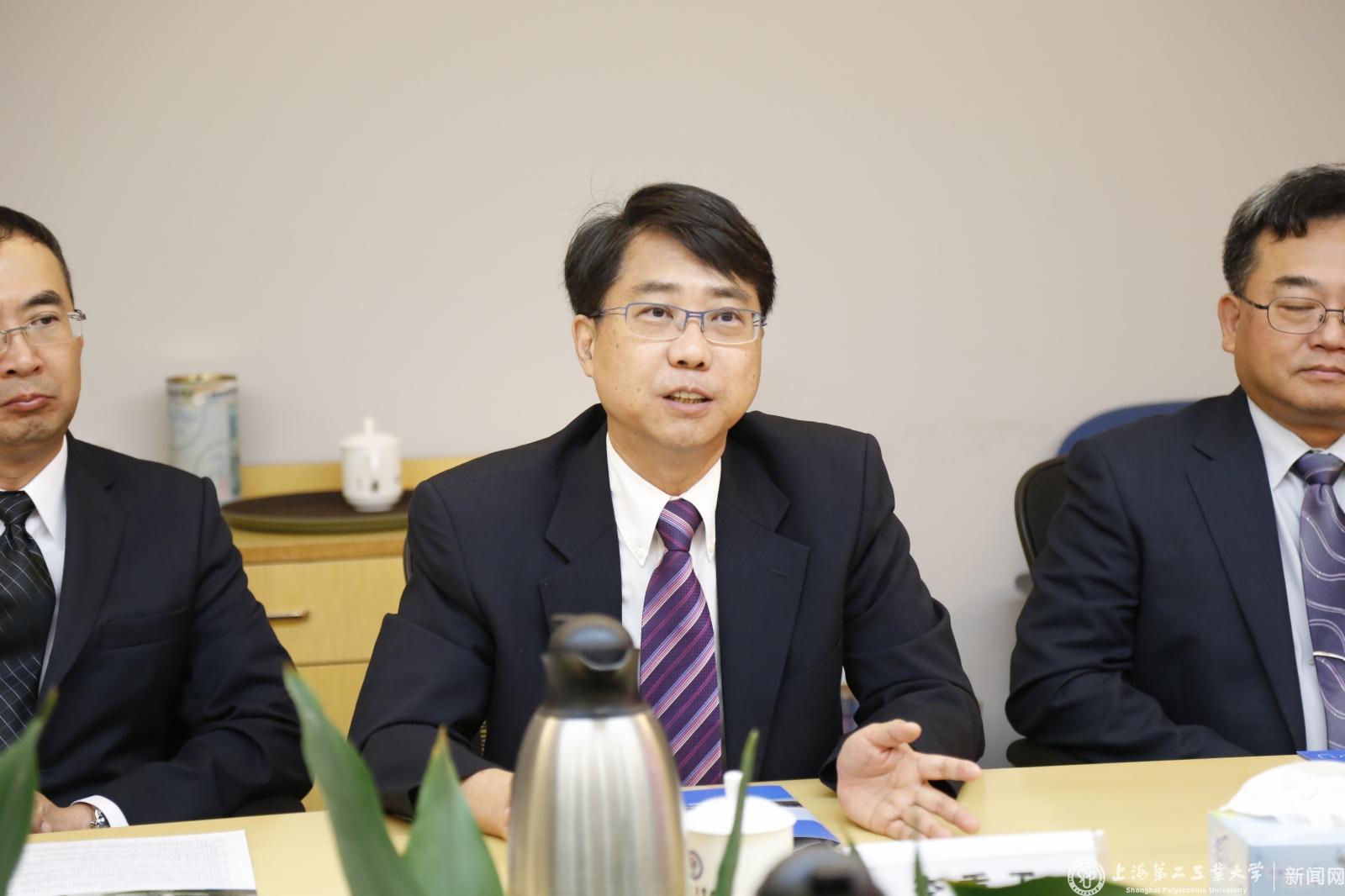 李秉乾校长感谢俞校长的会见，对我校的办学理念和改革实践表示赞赏。他简要介绍了逢甲大学的现状和学科特色，期望在更多领域与我校有深入的合作。